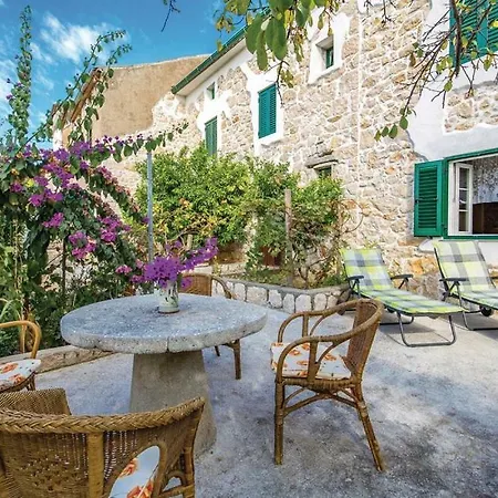 Kalla Holiday home Supetarska Draga